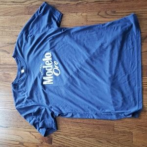 NEW Modelo Oro beer t-shirt